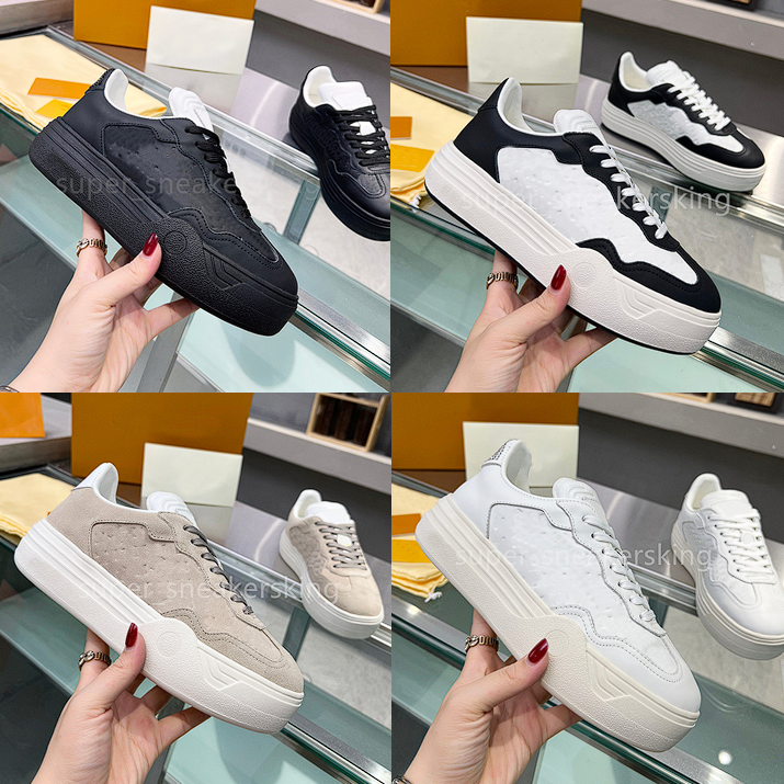 Designers Running Shoes Men Women Groovy Platform Sneakers Embossed Flat Shoes Classic calfskin black and white fashion Printing Trainers size 35-image-940806172