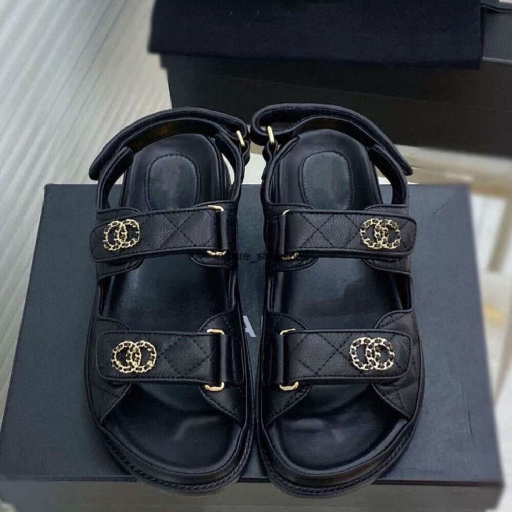 Women sandale Calfskin Dad Sandals Quilted Designer Sandles Shoes Platform Flats Low Heel Wedge Diamond Buckle Sandal Slip On Ankle Strap Flip Fl-image-916910452