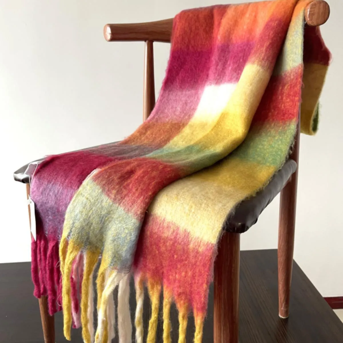 Mens fashion scarf desinger scarf for woman winter upscale scarf fringed scarf male England plaid seahorse hair black shawl plaid long Joker shaw-image-941438350