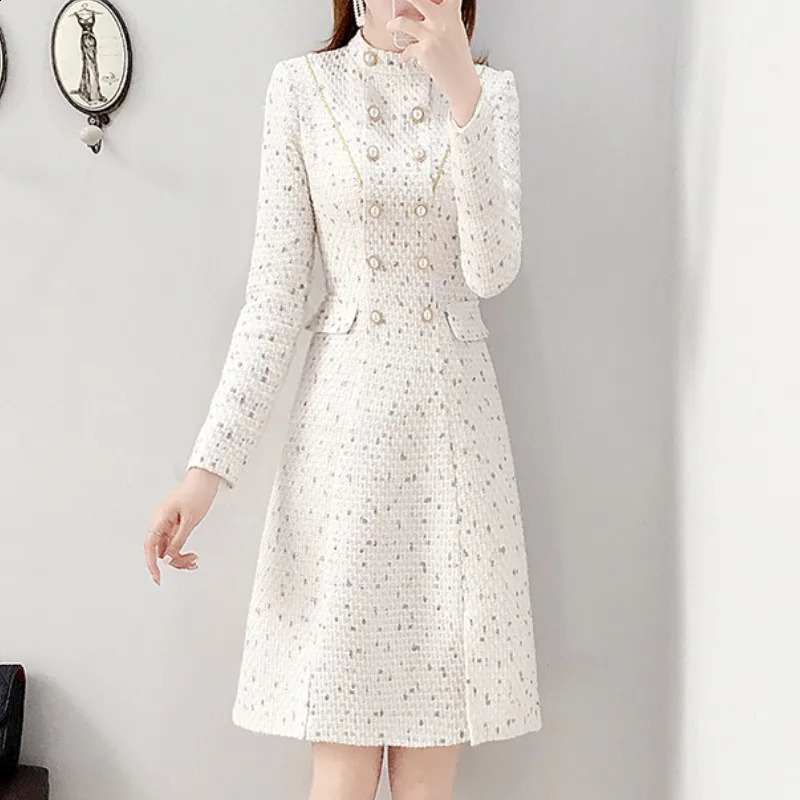 Arrivée Automne Winter Femmes Elegant Tweed Double Breasted Stand Collier à manches longues Femelle Robes chic Vestidos 240801