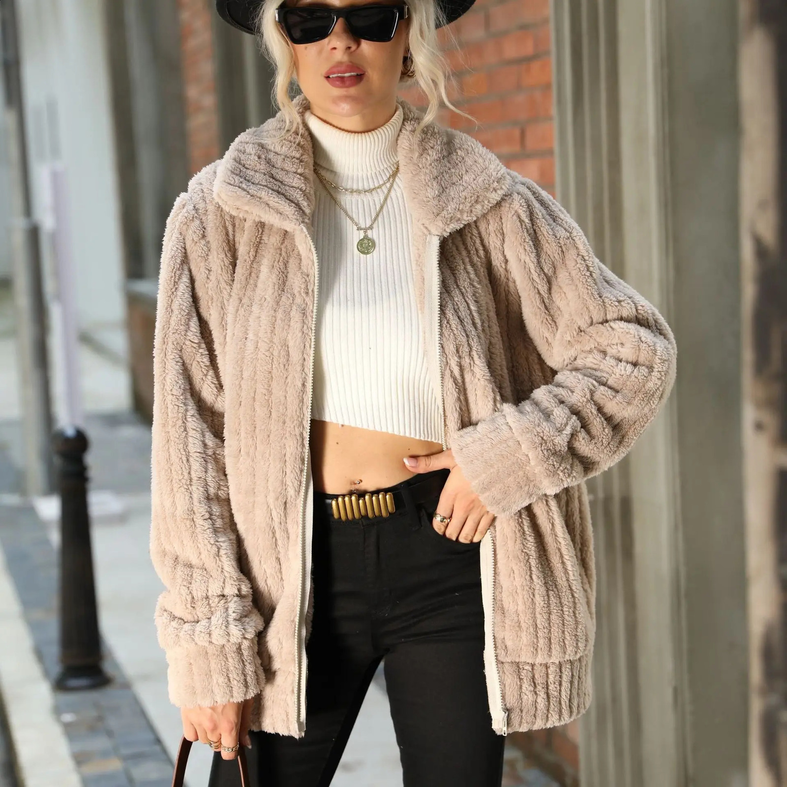 Femche en tricot en tailles S1xl Fit à glissière à manches longues Couleur unie à double face pweater en velours de veste en peluche 240731