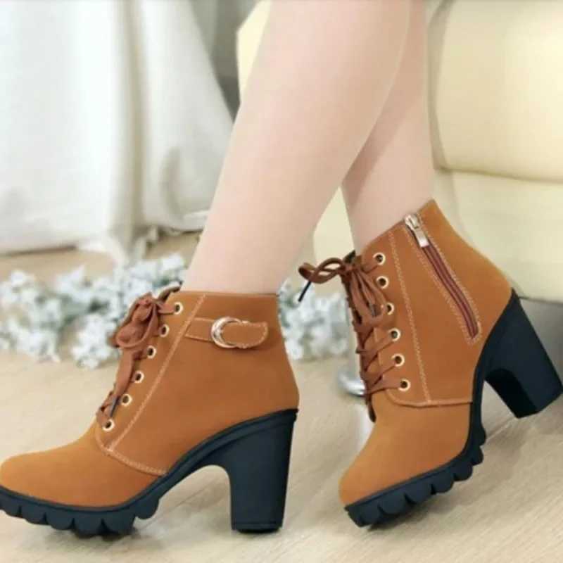 Nouvelles bottes de pompe chaudes de haute qualité Chaussures FEM imperméables et chaudes Fi Bottins chauds Grands taille 43 Sing rapide T241113