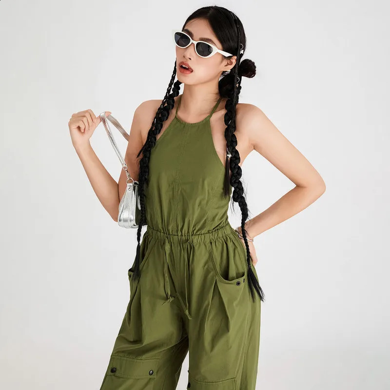 Les combinaisons licou d'été pour femmes sans manches sans manches pantalon de cargaison en vrac avec poches 240802