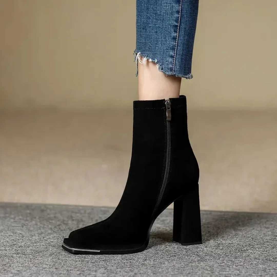 Bottes chaudes de haute qualité Boots de cheville d'automne en cuir en cuir noir