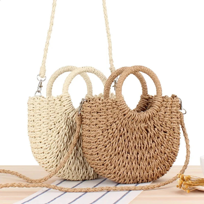2024 Summer Womens Handmade Beach Bag Weaving Straw Packaging Moon shaped Top Handbag 240802Z