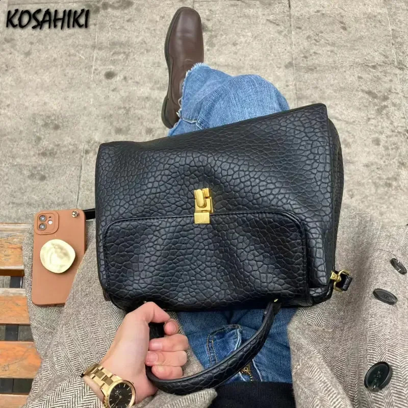 Fashion Personality Solid Top-Handle Bag All Match Office Lady Womens Handbags Y2k Trendy Japanese Shoulder Crossbody Bags 240805