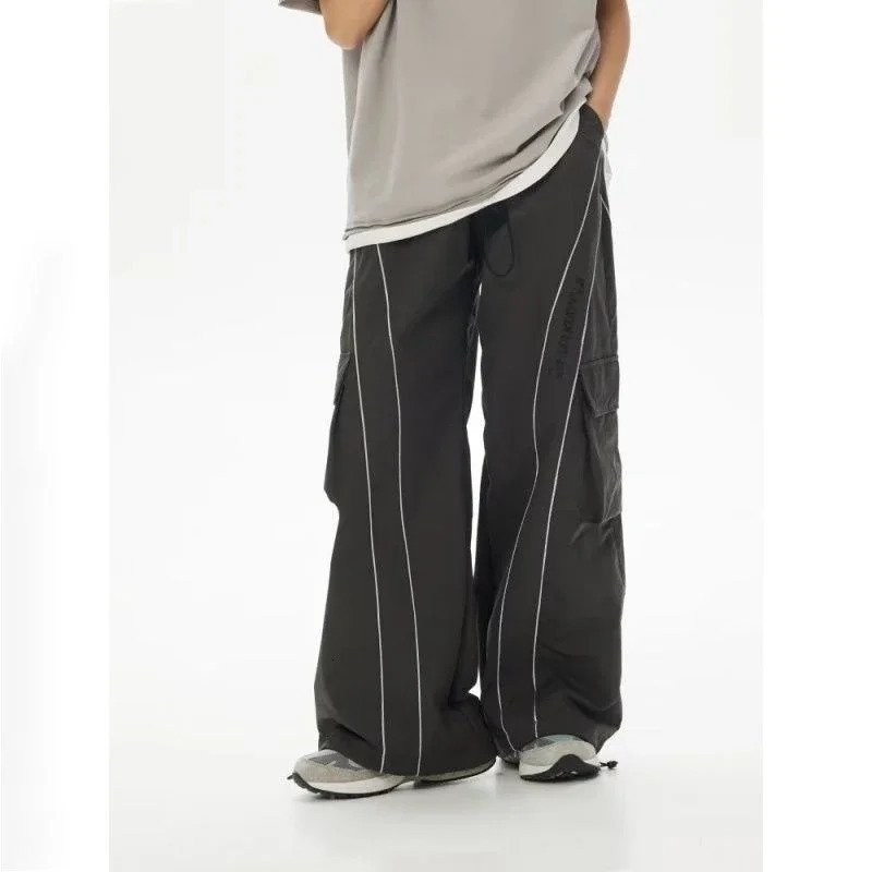 Pantalon de cargaison de jambe large eoenkky / baggy pour hommes pantalons de cargaison gris surdimensionnés