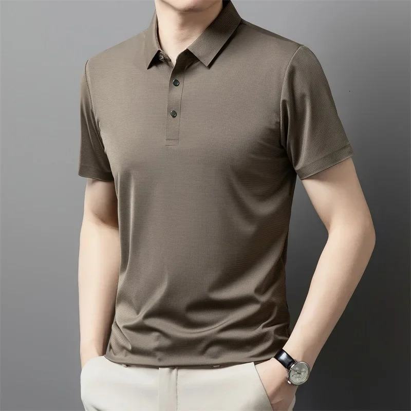 High-end Ice Silk Polo Shirt For Men Summer Business Casual Short Sleeves Lapel T-shirt 240807