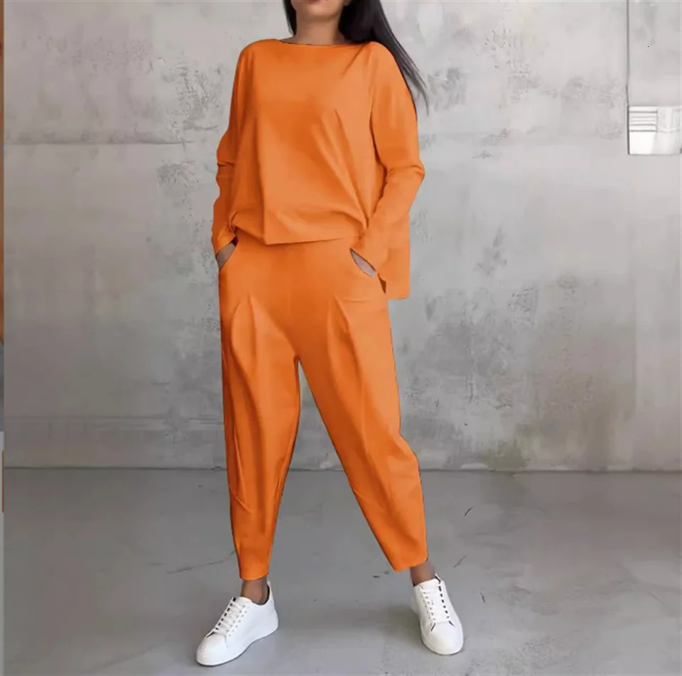 Ensemble solide en deux pièces pour les femmes à manches longues o Tops de cou pantalons de taille élastique Suit Fashion Casual Sportswear Autom