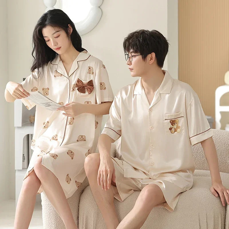 Couple d'été à manches courtes en soie en satin de pyjama coréen mignon dessin animé robe de soirée pour femmes 240806