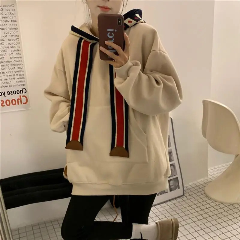 Sweat à capuche pour femmes et patchwork à capuche en vrac en hiver avec une veste étudiante en velours épaissie et élégant 240807