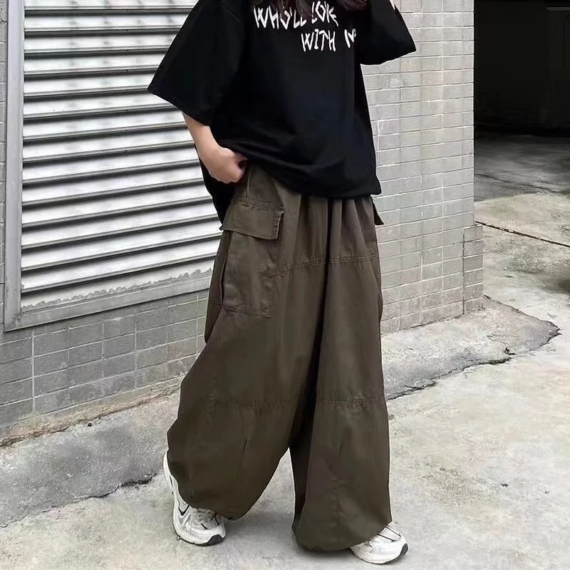 Pantalons de fret baggy vintage Hommes parachute pantalon de jambe large surdimensionniste Retro Retro Loust Streetwear japonais Hip Hop 240807