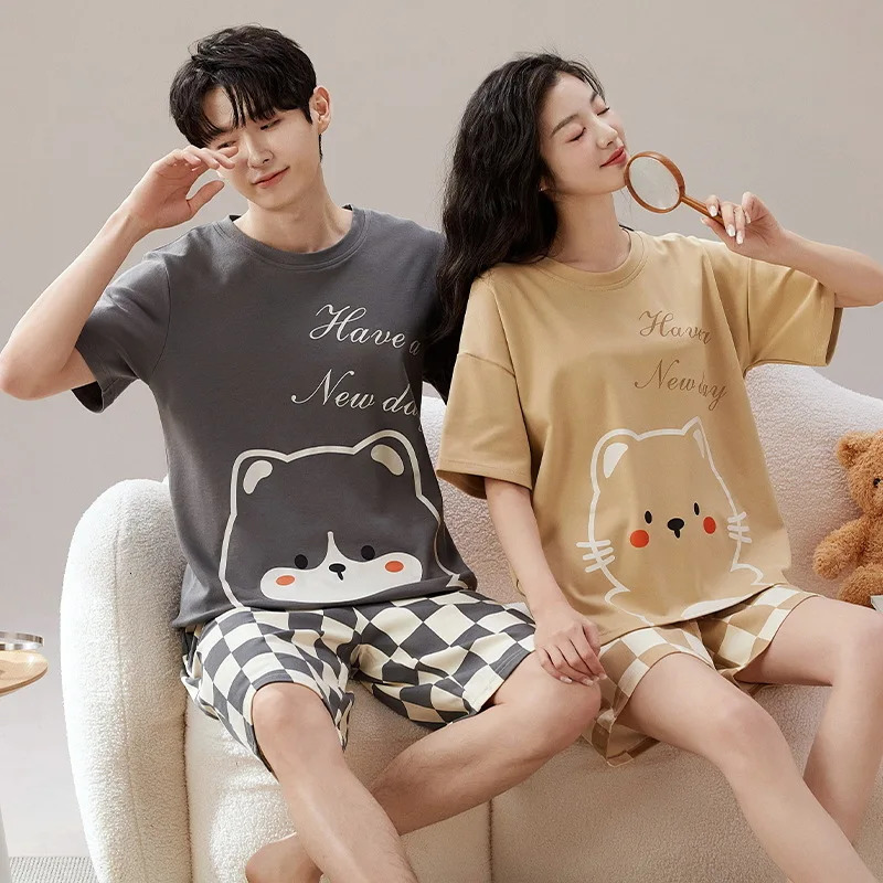 Dessin animé mignon pyjamas en coton d'été ensemble adapté aux couples hommes et femmes correspondant à un top à manches courtes 240806