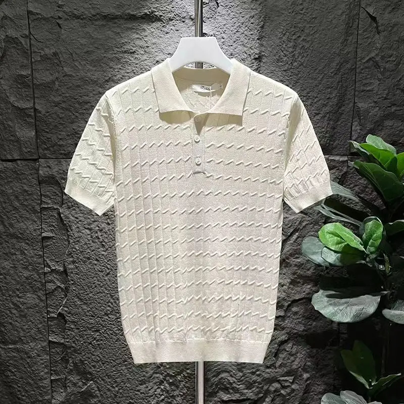Summer mens polo shirt lightweight knit jacquard T-shirt striped bottom collar solid short sleeved knit suitable for men240807