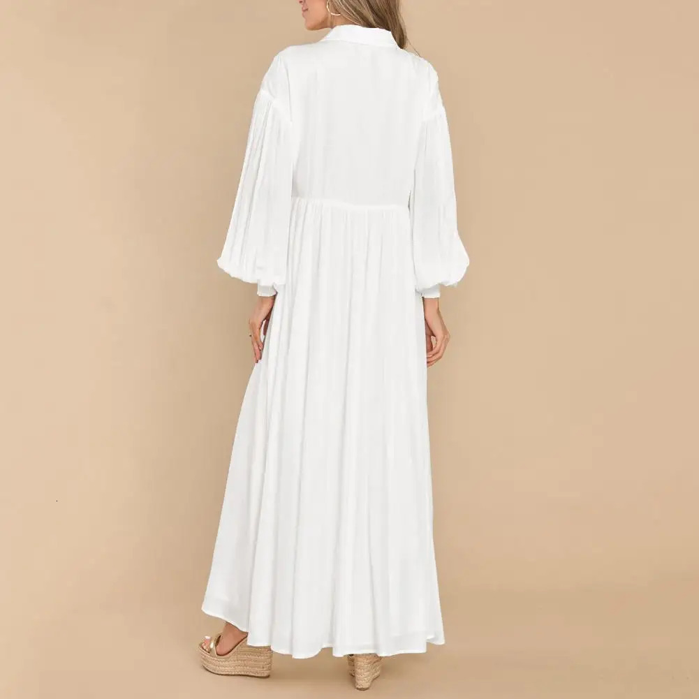 Femmes coulant de longues robes élégantes robe maxi plissée avec collier A-line silhouette pour les femmes du printemps d'automne pour le 240807