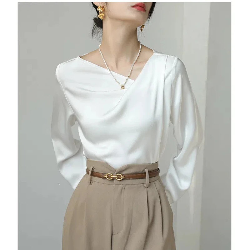 Printemps automne blanche Fashion Lady Shirts coréens de style coréen Vêtements lâches décontractés en mousseline de couche V
