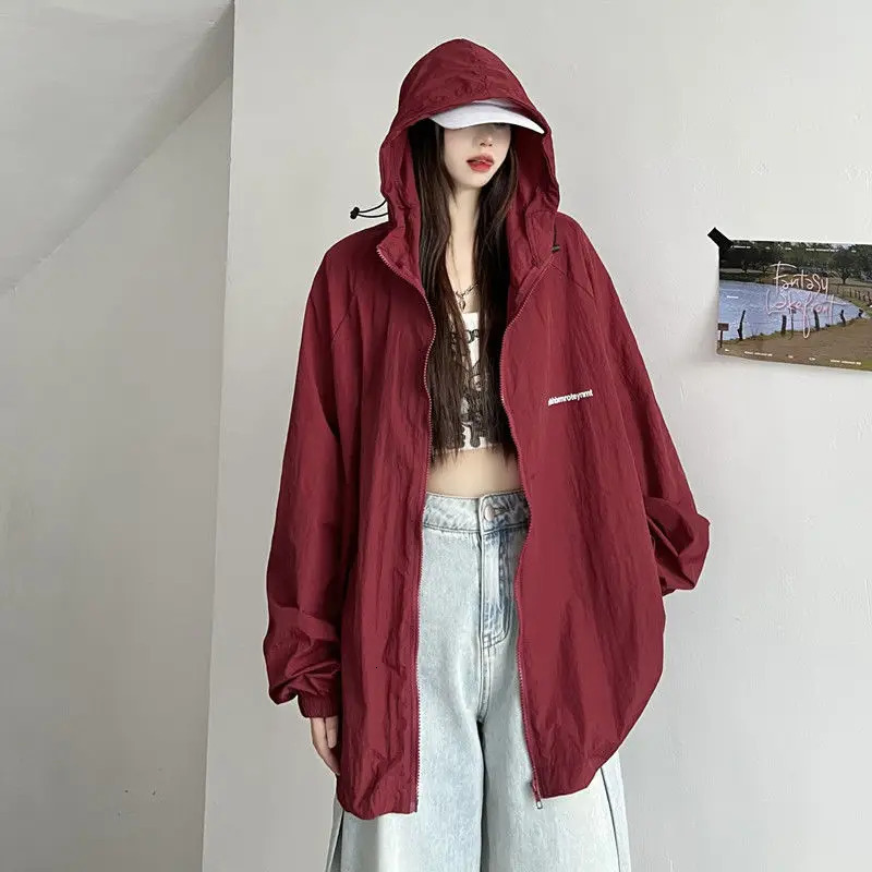 Retro long sleeved hooded jacket sports shirt oversized baseball jersey couple clothing red 240807