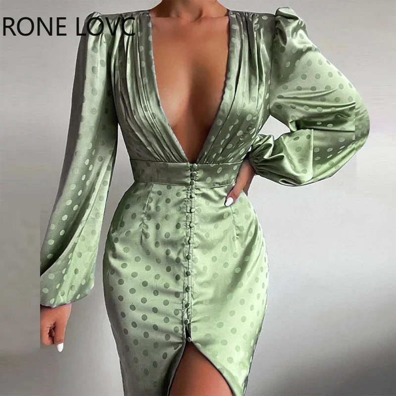 Femmes Chic Deep V Neck Polka Dot une ligne Long Puff Sleeves High Silt Spring automne sexy Party Satin Robe 240808