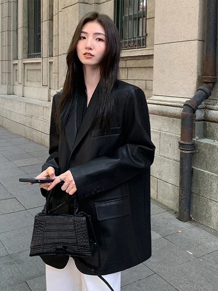 Fashion jacket womens Pu leather casual black punk bomber artificial 2024 springsummer elegant 240807