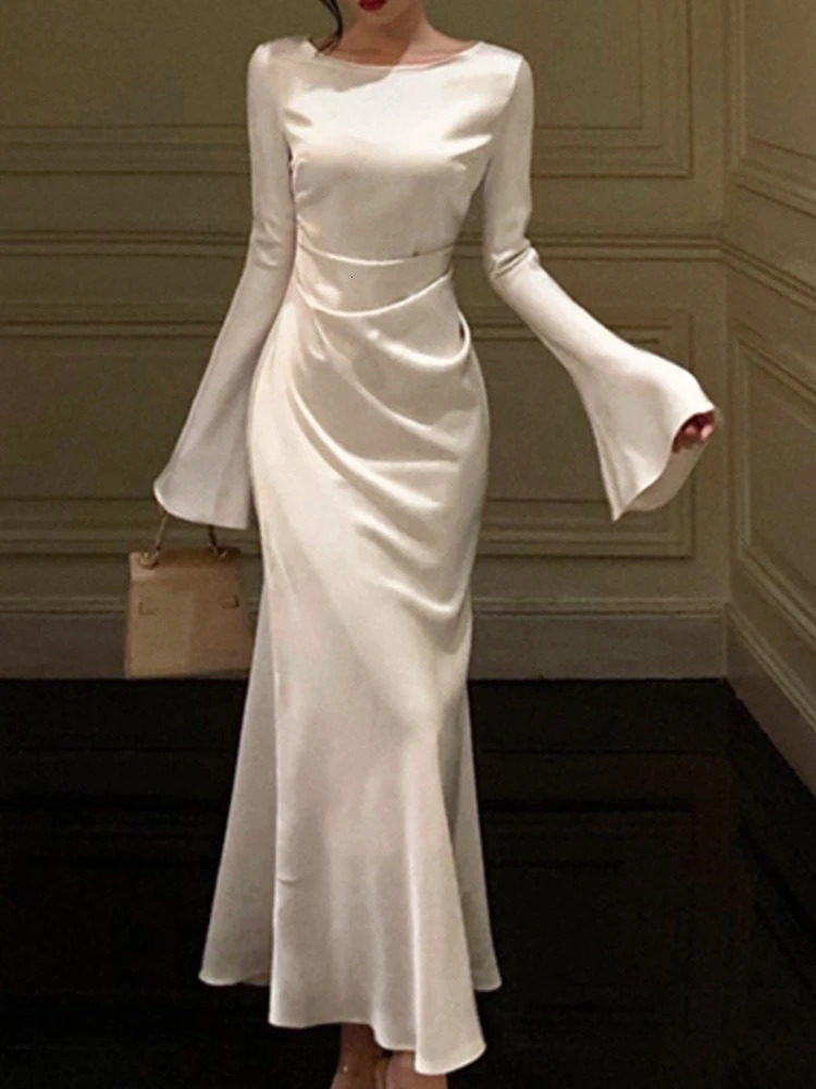 Automne Elegant Elegant Solid Midi Robe Femmes Flare Sleeve Slim Spring Spring français Vintage de mariage Vestidos Robe Mujers 240808