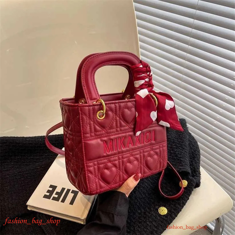 Shoulder Bags Designer Bags 20% OFF Designer Bag Red Brides Wedding New Gift for Best Friend Large Capacity Matte Handheld Crossbody Princess Dai