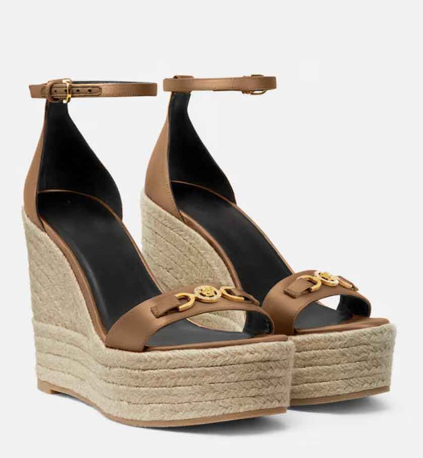 Femmes de luxe Designer Shoe Medusa95 Satin Tandes à talons Gold-Tone Hardware Buckle Sandales Chaussures Robe Chunky Espadrilles Lady Elegant Wa