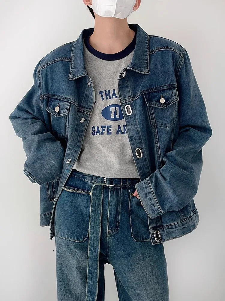 Veste en jean en liberté rétro pour les femmes en automne et en hiver de style coréen à mode américaine veste de boucle en métal décontractée 240