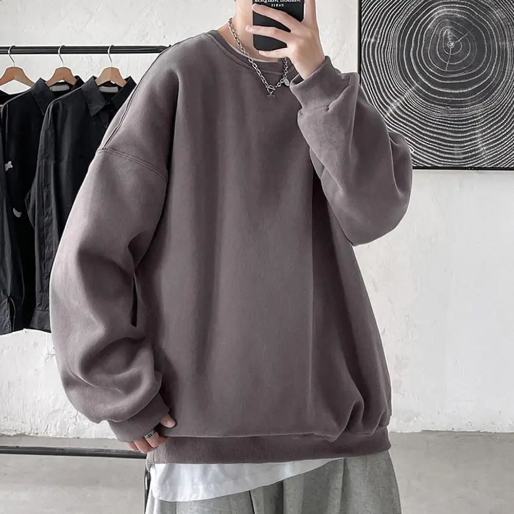 Mens autumn and winter sportswear loose solid color round neck long sleeved thick soft unisex casual style couples top 240809