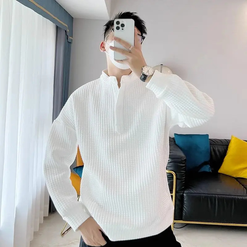 Mens 2024 autumn and winter patchwork Oneck button fashionable solid loose casual long sleeved sweater 240808