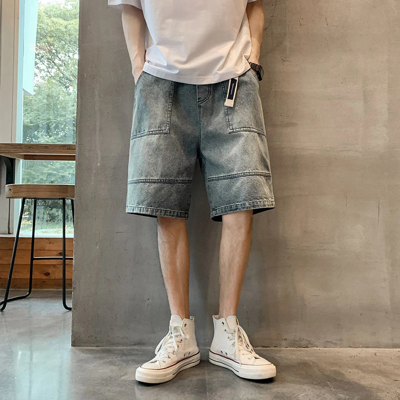 Pantalon de jeans à hommes courts avec poches cargaison droite grande taille mâle short denim oversize xxxl coréen mode original été y2k 240809
