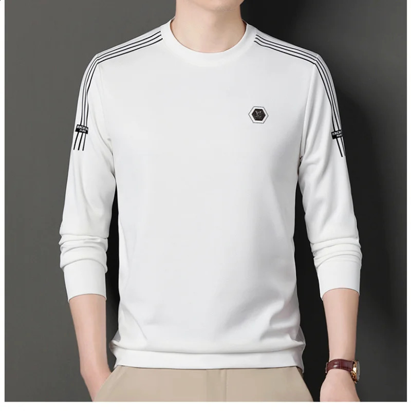 Mens clothing temperature Communication 2023 autumn and winter fashion version round neck long sleeved solid color pullout 240809