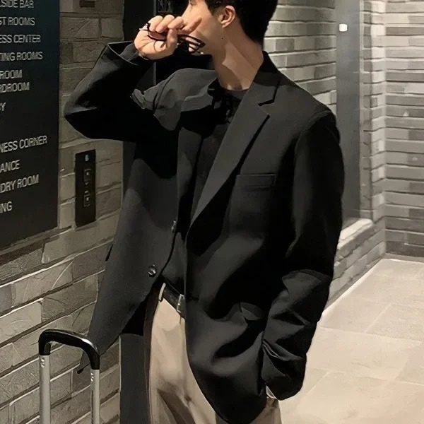 Korean mens casual jacket Western loose fit black single breasted Autumn fashion Dongdaemun style clothing 240808