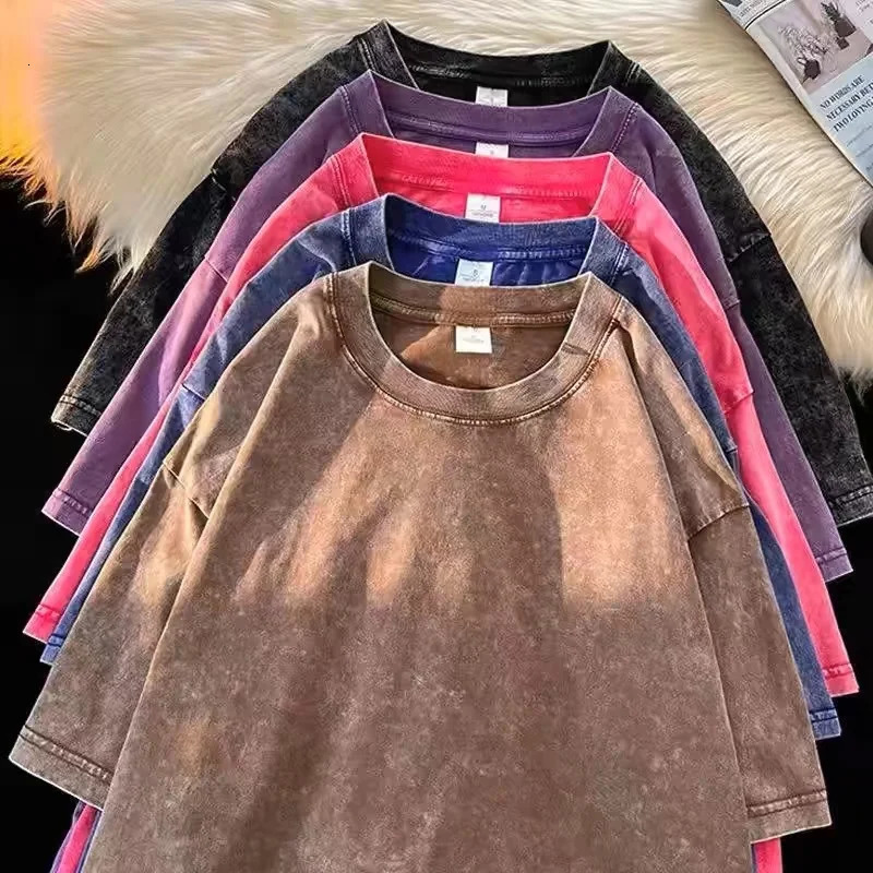 Les hommes vintage et les vieux t-shirts lavés pour femmes.Tendances hip hop pour l'été 2024. Manches courtes en coton.Multi-couleurs.Top lâche.L