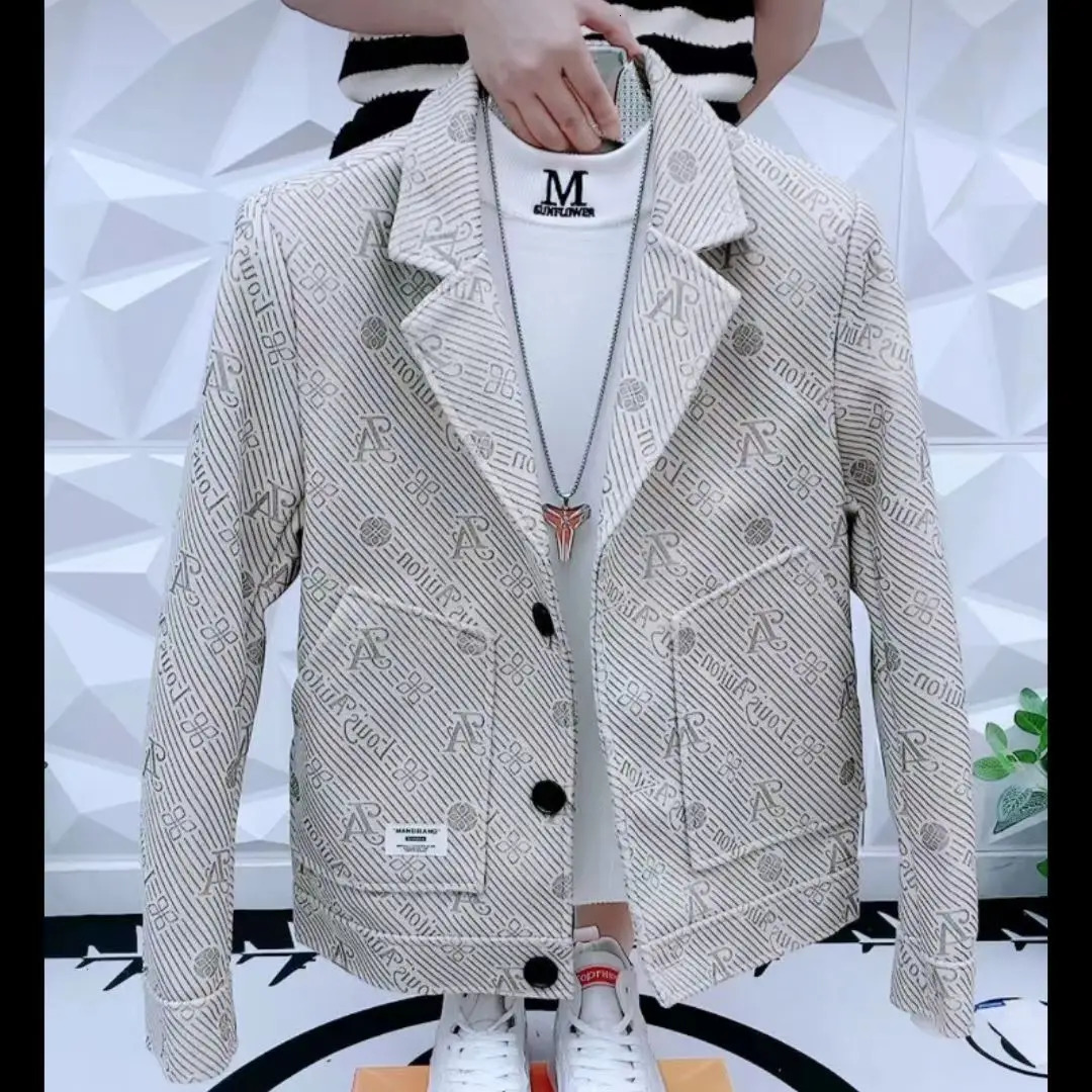 Mens suit jacket Spring and Autumn plain casual wool business mens slim fit 240808