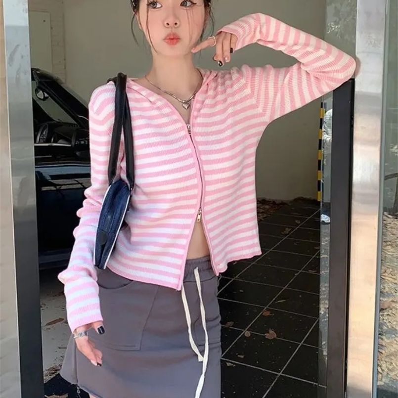 Femme esthétique vintage à rayures roses Cardigan chariot en tricot japonais Candon crop cuit femelle double fermeture éclair kardigany 240808cj