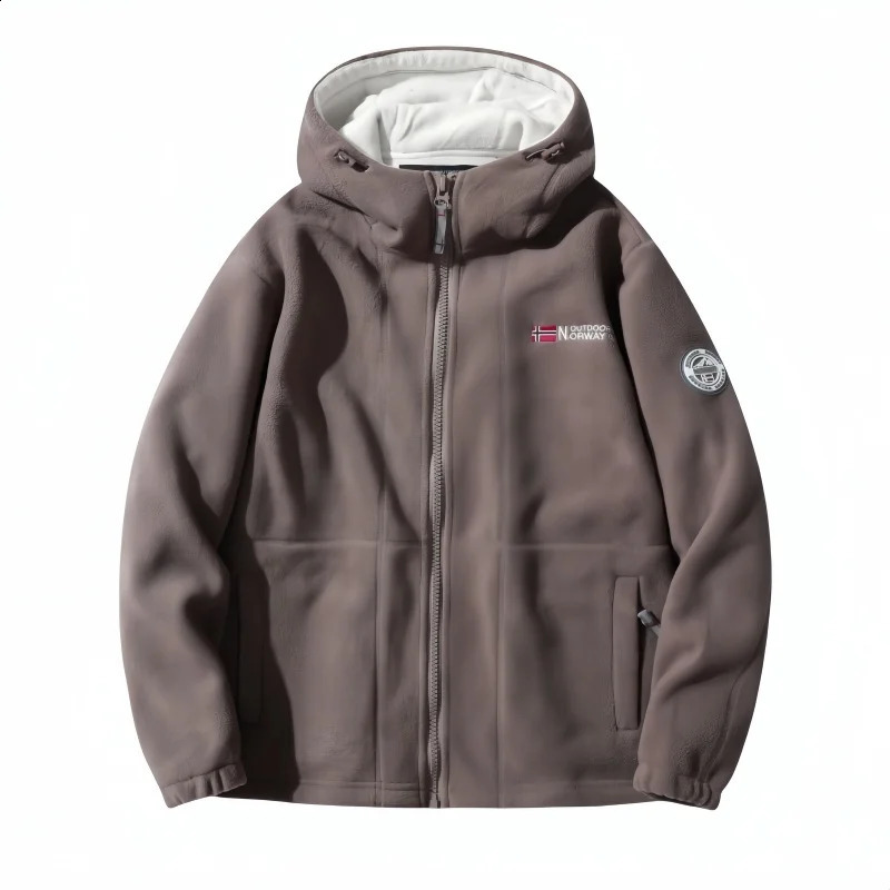 Winter mens hooded wool jacket outdoor cold resistant and warm doublelayer velvet thick multilayer pocket cotton 240809