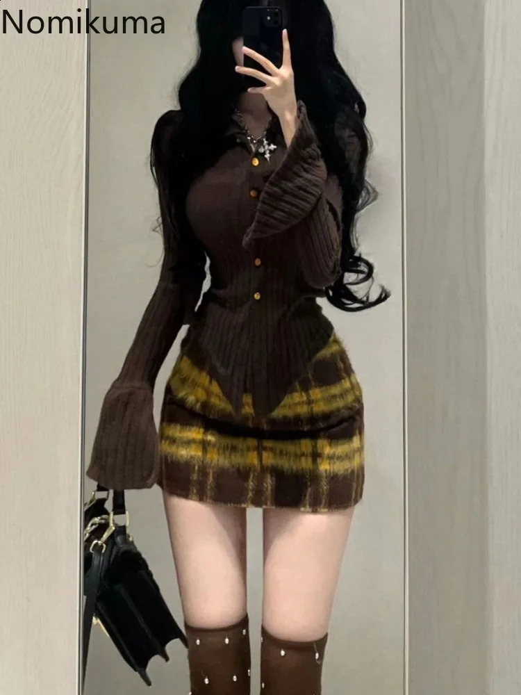 Vêtements pour femmes mode 2 morceaux sets tricot irrégulières à manches fusées tops crops hauts bodycon mini tenues de jupe coréen y2k costume 2