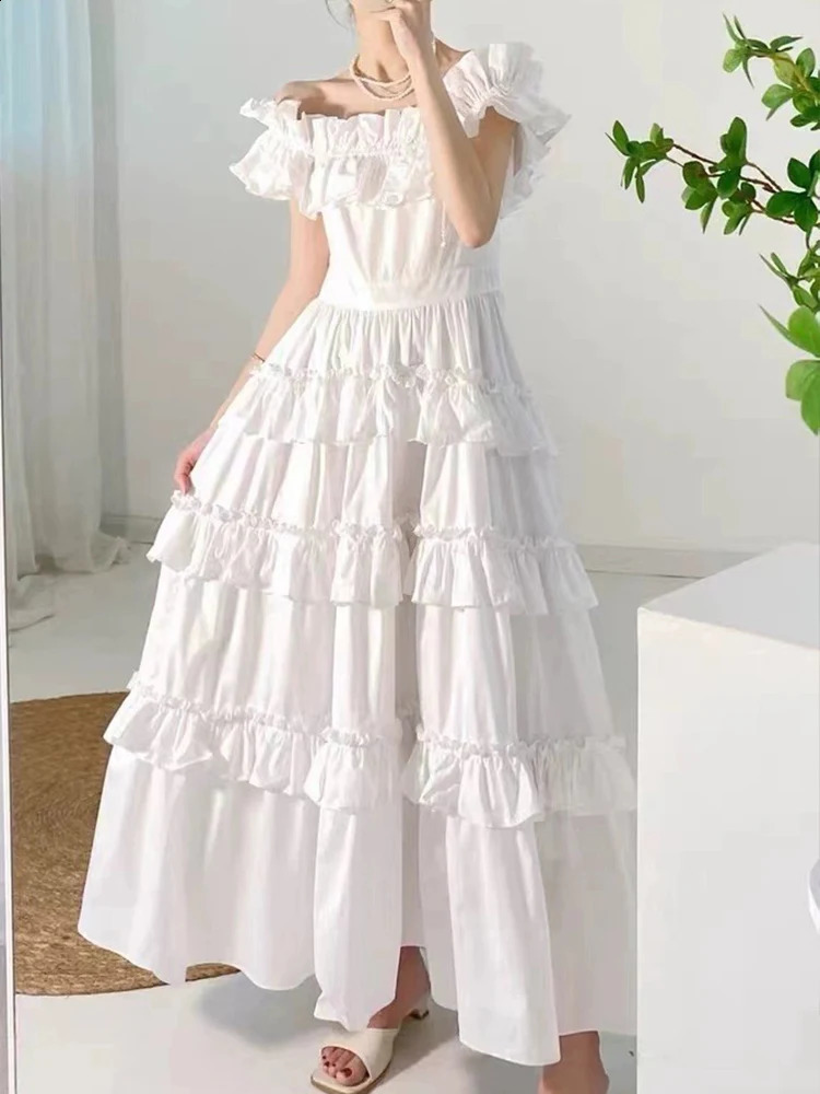 Retro elegant one-shoulder ruffled high waist dress womens fashion big pendulum cake skirt temperament beach dress 240810