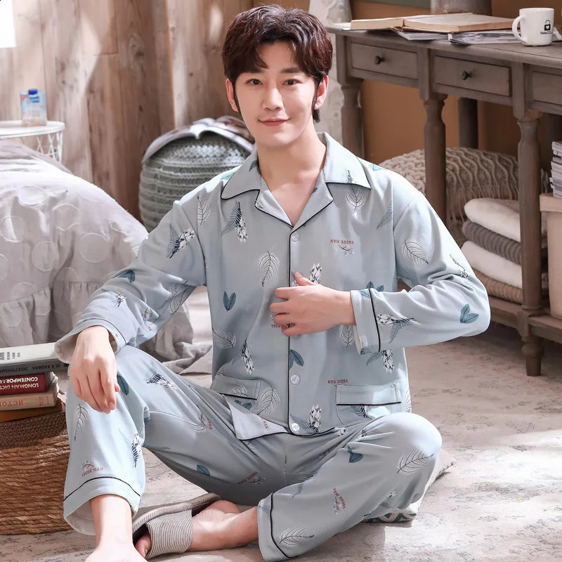 Spring and Autumn Mens Milk Silk Pajamas with Long Sleeves and Open Skirts Loose Casual Home Clothing Set240809