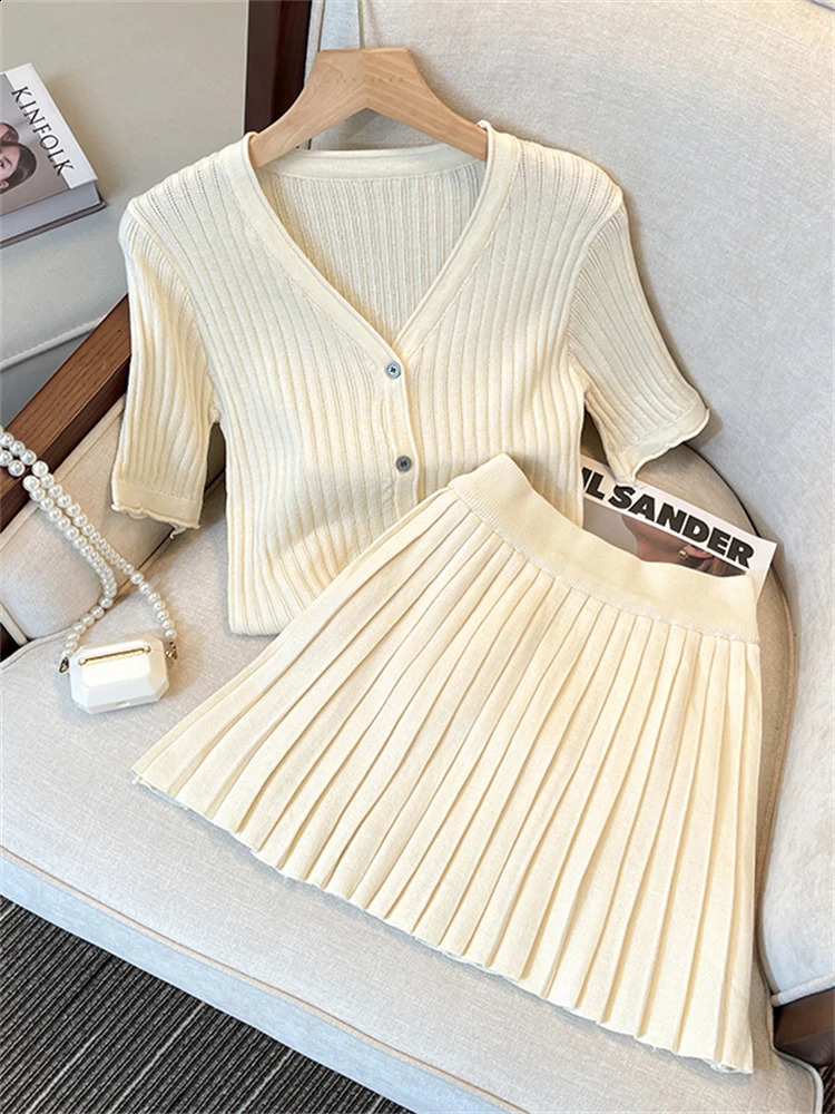 Women Sweater Summer 2 Piece Sets Elegnat Knitted Suits Female Sweaters Vintage Womens Skirt High Waist Summer Vintage Vestidos 240810