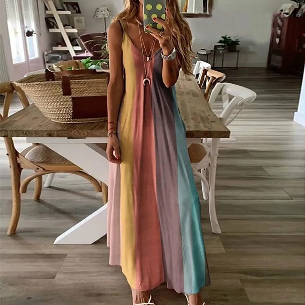 Robe femme plus taille Tie de mode Dye Struité V Robe licou de cou de la plage sans manches décontractée Robe longue robe de soleil 240810