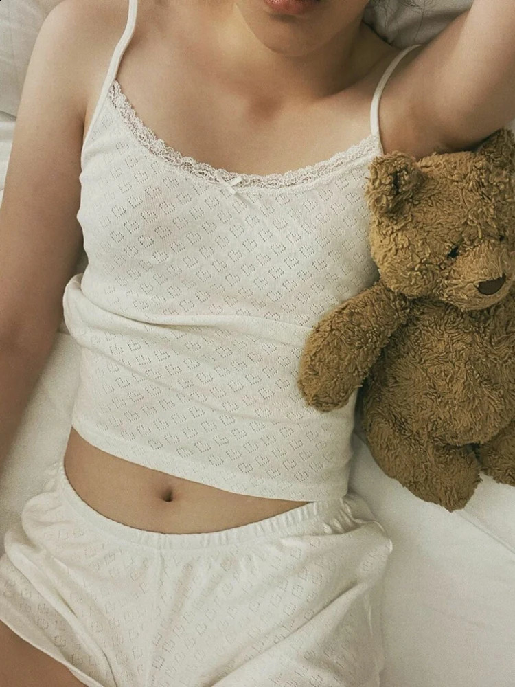 Heart Hollow Out Bow Tank Tops Women Summer Chic White Sleeveless Lace Trim Slim Camis Blouses Sweet Cotton Crop Top Y2k 240810