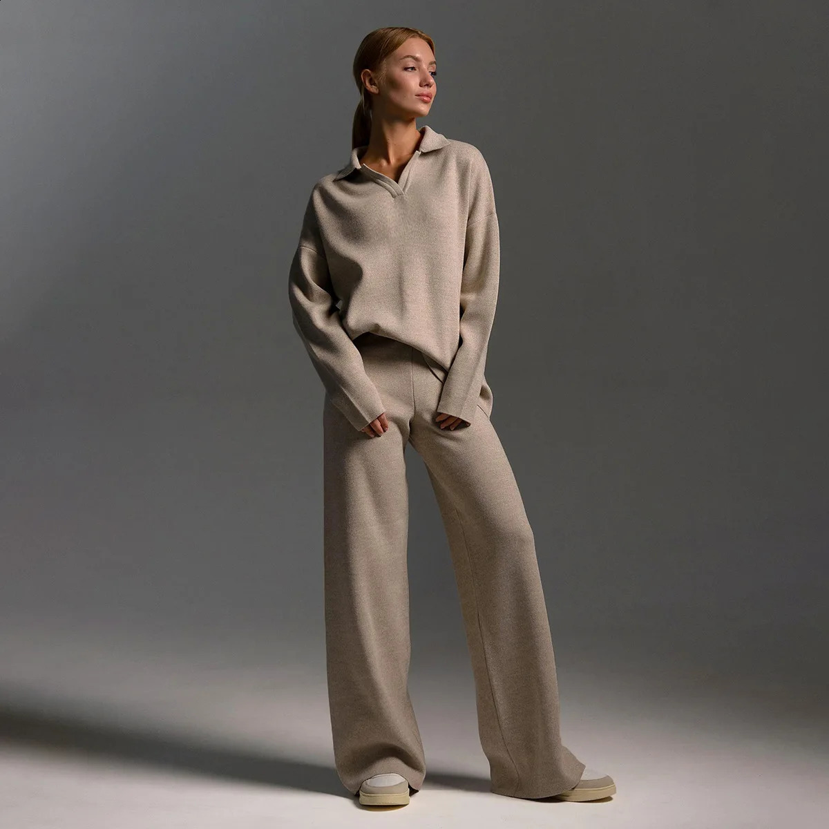 Pull et pantalon tricoté pour femmes Fashion Cascus Sportswear Polo Pullor Pullor Sweater Baggy pantalon 2pcs Track Suit 240812