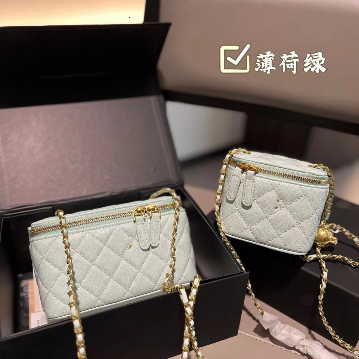 Fshion Designer New 2025 Thread Shoulder Same Style Bag