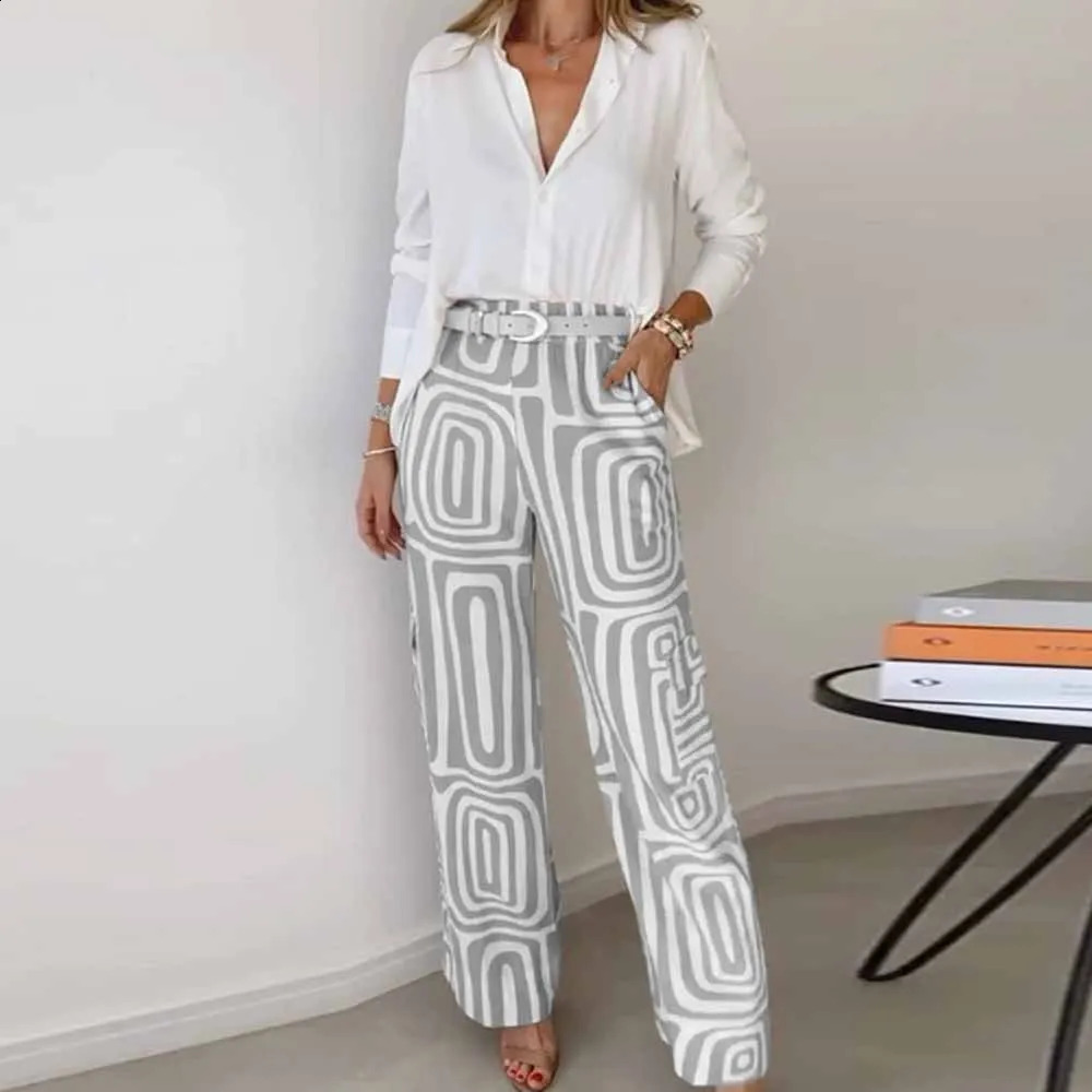 Femmes Imprimez des ensembles de pantalons de deux pièces Pantalons de jambe large, chemisier blanc chemises blanches en tête de 2 pièces.