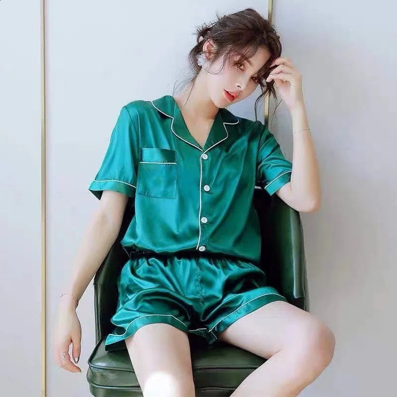 Pyjama en satin pour femmes Ensemble d'été à manches courtes à manches à manches à manches à manches à manches à manches à manches de coeur