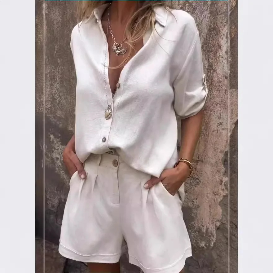 Élégants ensembles de 2 pièces pour femmes chemises cardigan pour femmes supérieures d'été Couleur solide décontracté shorts deux pièces dans les