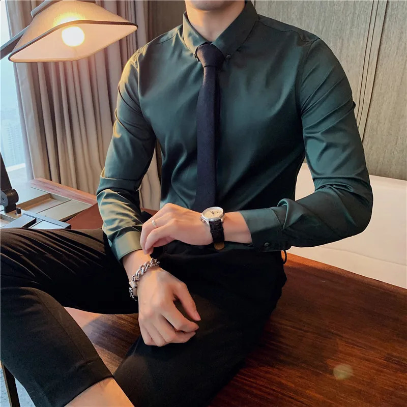 Fashion British Style Mens Slim Fit Long Sleeved Shirt Solid Color Dark Green Black White Social Casual Business Shirts 6XL 7XL 240812
