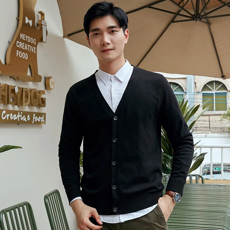 Spring Autumn Cotton Knitted Cardigan Slim Long Sleeve Korean Version Mens Fashion V-Neck Sweater Simple Casual Coat 240813