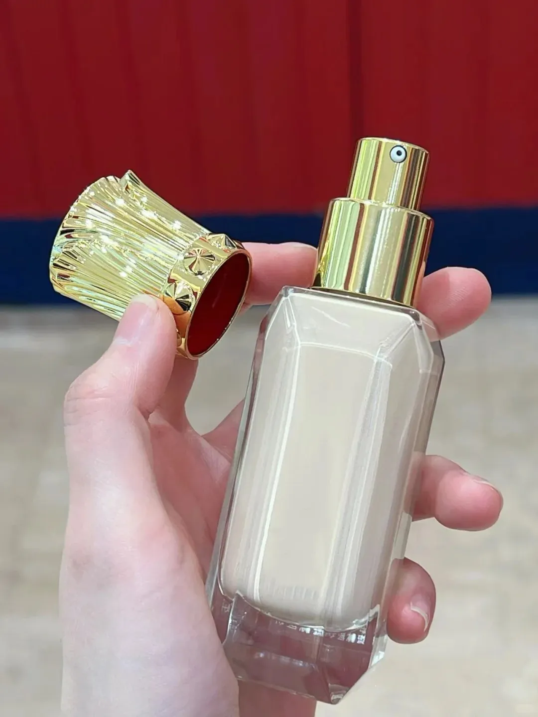 2024 Makeup Foundation 30ml Misty Liquid Foundations 3 Colors 10N 10W 05N Ivory Nude Cosmetics Long Lasting Waterproof Matte Finish Concealer Nat-image-1011642861
